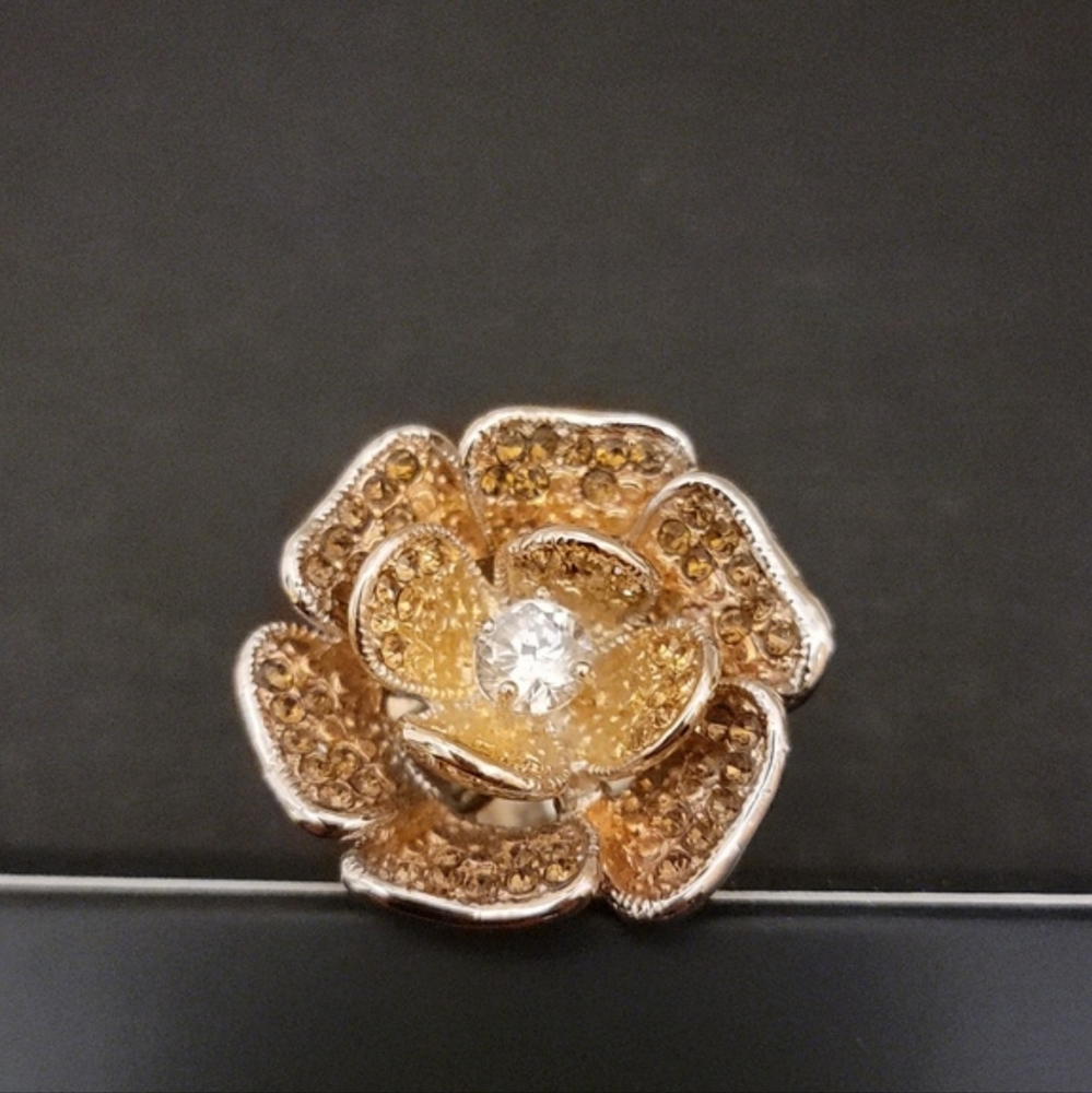 Gold ring